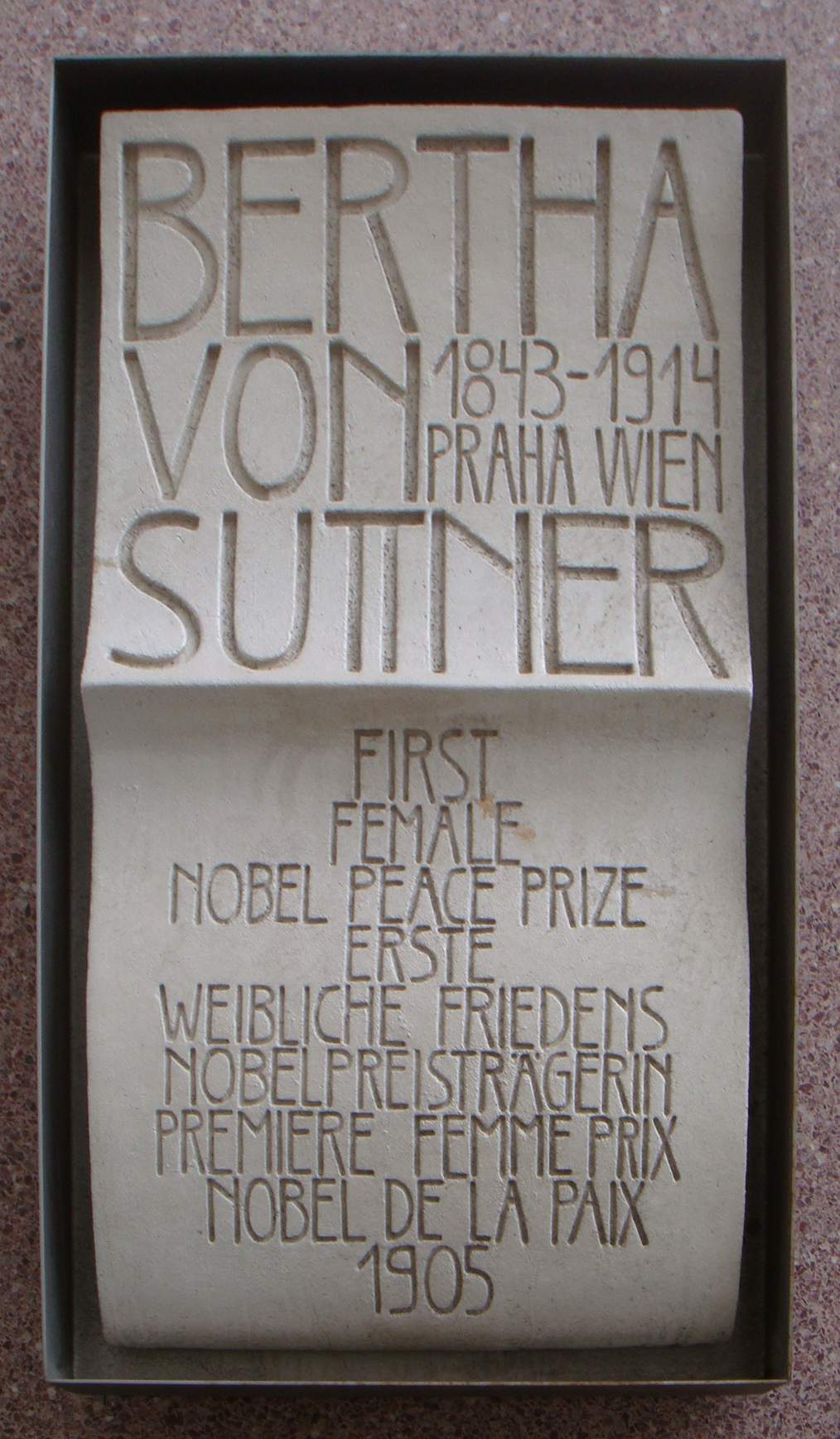 Gedenktafel Bertha von Suttner