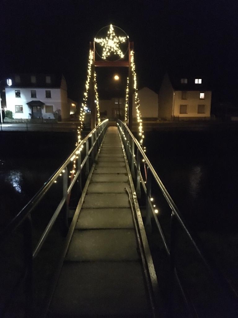 Brücke Altenburg mit Stern